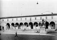 Vista geral a partir da praça